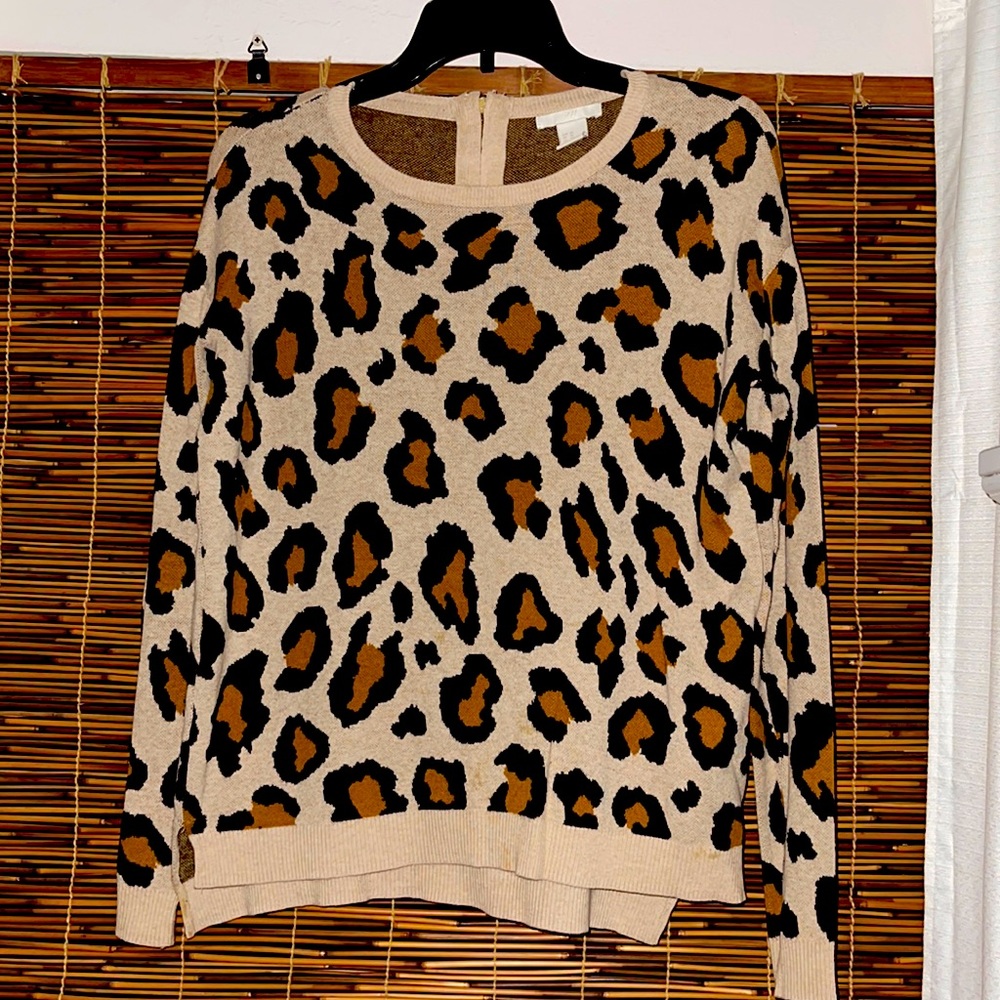 Leopard print H&M top! 🐆